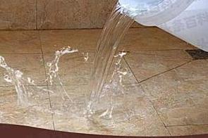 余杭漏水维修 免砸砖防水材料该如何施工
